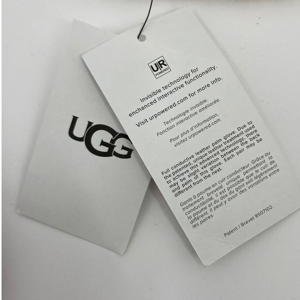 NWT UGG Genuine Leather Quilted Logo Gloves, Size Med,‎ Chestnut, Touchscreen